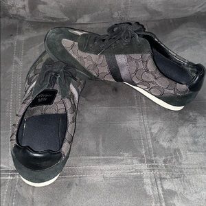 Coach EUC Kelson Black Suede Sneakers